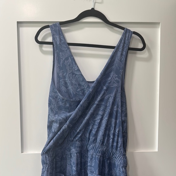 Patagonia Fleet With Jumpsuit – Women’s Size L - Picture 6 of 9